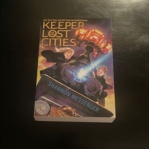 Keeper of the Lost Cities Book